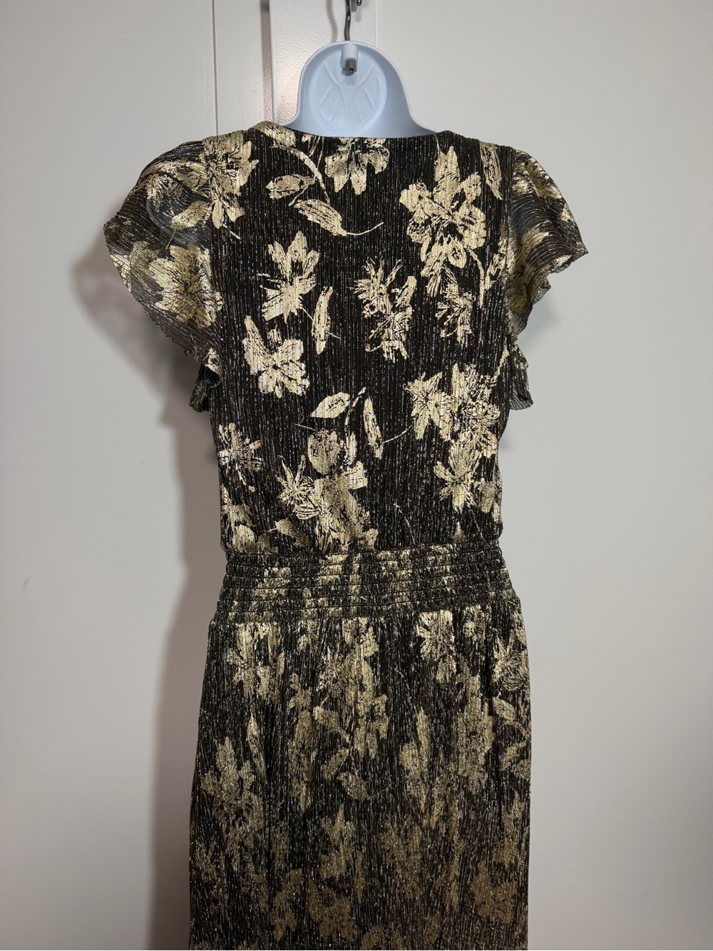 NWT Vince Camuto Gold Foil Floral V-Neck Maxi Dress Size Medium Rich Black - Picture 8 of 10